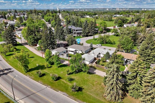 42 Cardiff Drive Nw, Calgary, AB 