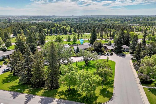 42 Cardiff Drive Nw, Calgary, AB 