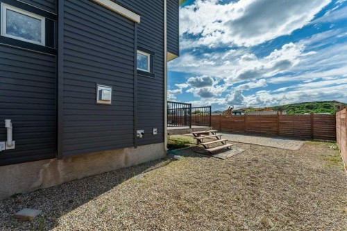 1241 Westmount Drive, Strathmore, AB 