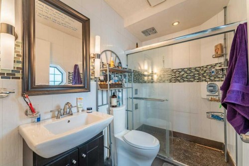 250 Mt Lorette Close Se, Calgary, AB 