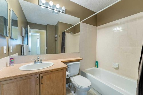 250 Mt Lorette Close Se, Calgary, AB 