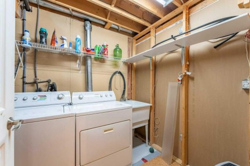 250 Mt Lorette Close Se, Calgary, AB 