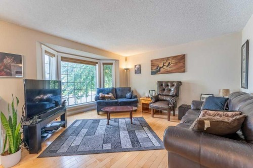 250 Mt Lorette Close Se, Calgary, AB 