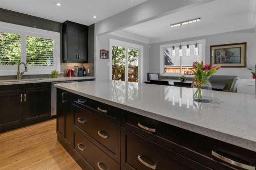 157 Wildwood Drive Sw, Calgary, AB 