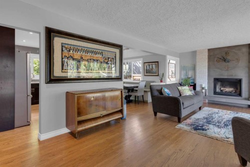 157 Wildwood Drive Sw, Calgary, AB 