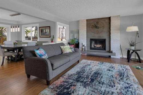 157 Wildwood Drive Sw, Calgary, AB 