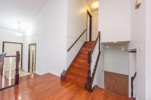 244 Riverglen Place Se, Calgary, AB 