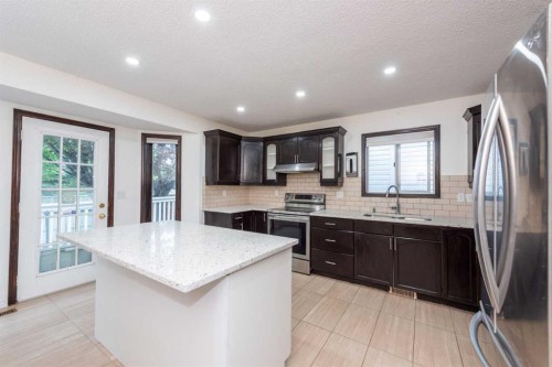 244 Riverglen Place Se, Calgary, AB 