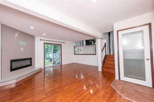 244 Riverglen Place Se, Calgary, AB 