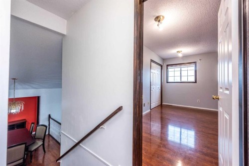 244 Riverglen Place Se, Calgary, AB 
