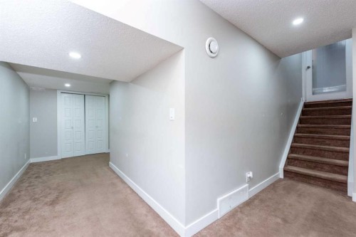 244 Riverglen Place Se, Calgary, AB 
