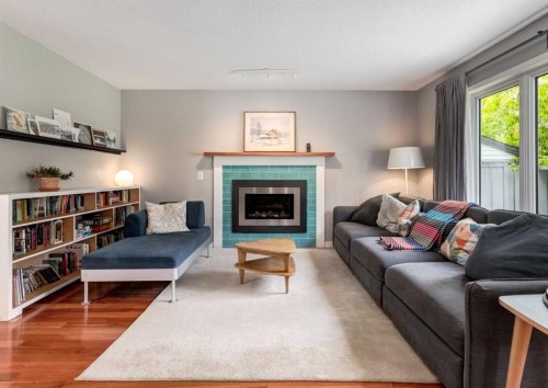 237 Scenic View Close Nw, Calgary, AB 