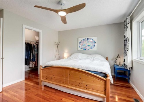 237 Scenic View Close Nw, Calgary, AB 