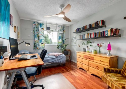 237 Scenic View Close Nw, Calgary, AB 