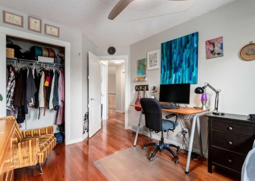 237 Scenic View Close Nw, Calgary, AB 