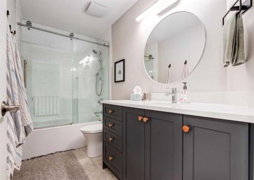 237 Scenic View Close Nw, Calgary, AB 