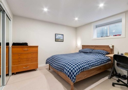 237 Scenic View Close Nw, Calgary, AB 