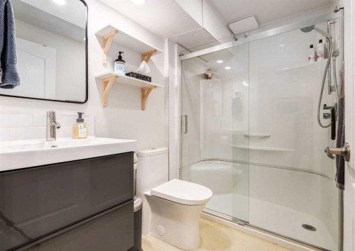 237 Scenic View Close Nw, Calgary, AB 