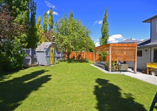237 Scenic View Close Nw, Calgary, AB 