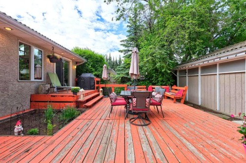 4911 43 Street Sw, Calgary, AB 