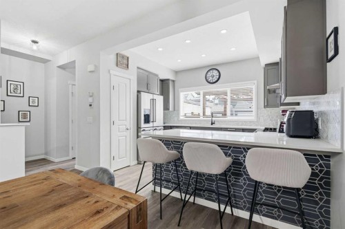 72 Masters Manor Se, Calgary, AB 