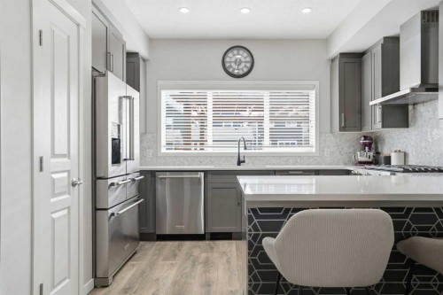 72 Masters Manor Se, Calgary, AB 