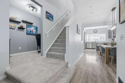 72 Masters Manor Se, Calgary, AB 