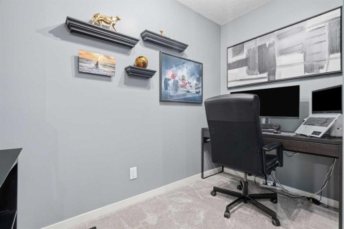 72 Masters Manor Se, Calgary, AB 