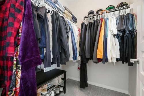 72 Masters Manor Se, Calgary, AB 