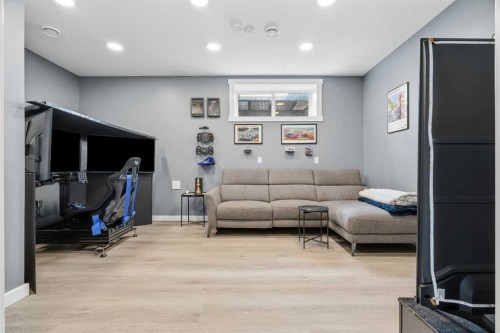 72 Masters Manor Se, Calgary, AB 
