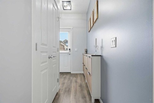 72 Masters Manor Se, Calgary, AB 