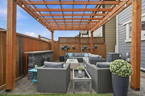 72 Masters Manor Se, Calgary, AB 