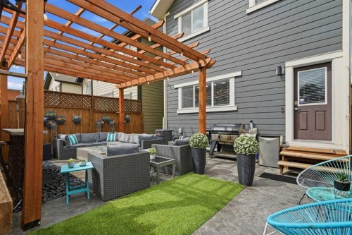 72 Masters Manor Se, Calgary, AB 