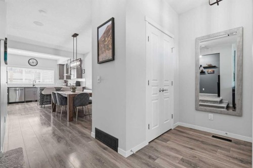 72 Masters Manor Se, Calgary, AB 