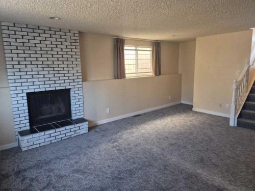 27 Beddington Road Ne, Calgary, AB 