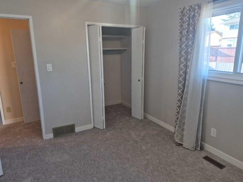 27 Beddington Road Ne, Calgary, AB 