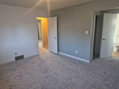 27 Beddington Road Ne, Calgary, AB 
