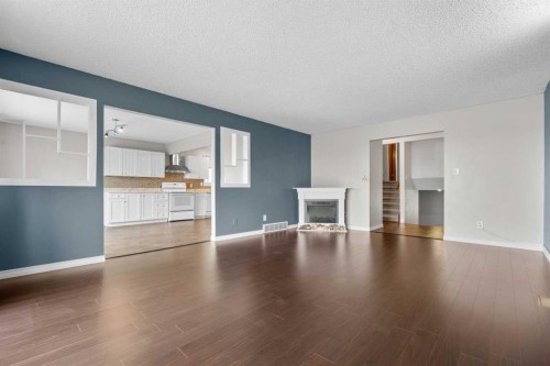 27 Beddington Road Ne, Calgary, AB 