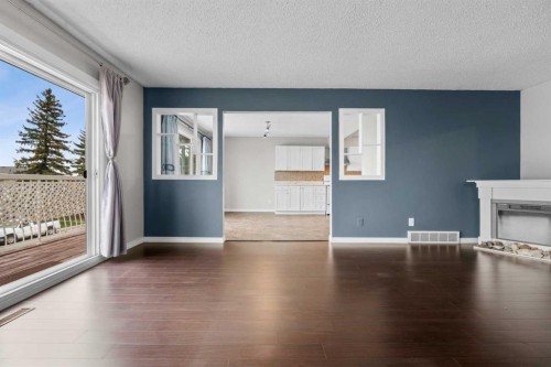 27 Beddington Road Ne, Calgary, AB 