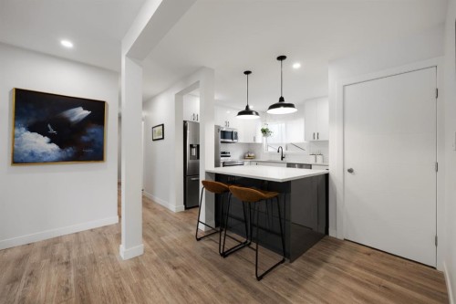 723 75 Avenue Sw, Calgary, AB 