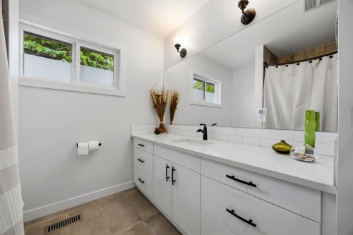 723 75 Avenue Sw, Calgary, AB 