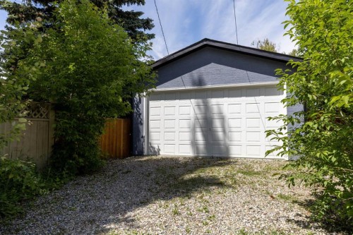 723 75 Avenue Sw, Calgary, AB 