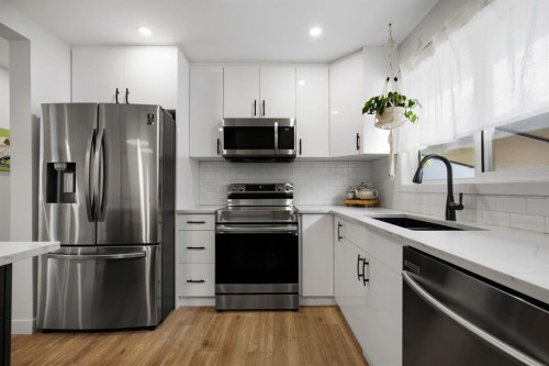 723 75 Avenue Sw, Calgary, AB 