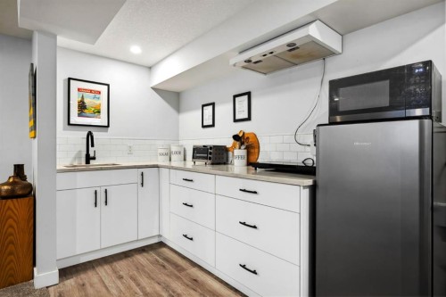 723 75 Avenue Sw, Calgary, AB 