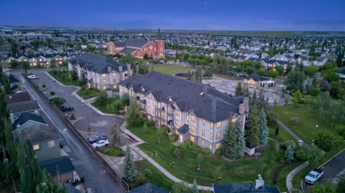 305-37 Prestwick Drive Se, Calgary, AB 