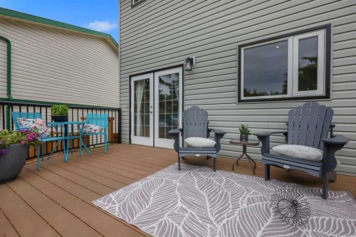 81 Strathcona Crescent Sw, Calgary, AB 