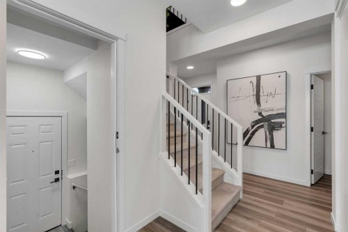 48 Lucas Passage Nw, Calgary, AB 