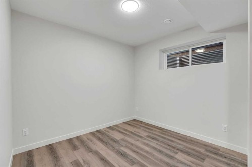 48 Lucas Passage Nw, Calgary, AB 