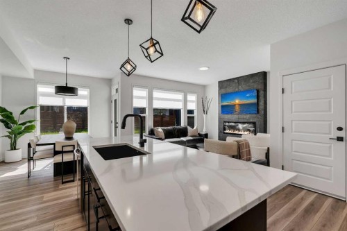 48 Lucas Passage Nw, Calgary, AB 