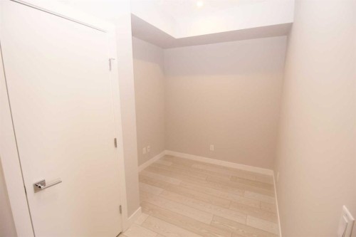 214-8370 Broadcast Avenue Sw, Calgary, AB - Indoor Photo Showing Other Room